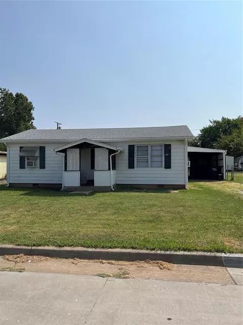 2105 N Pottenger Ave, Shawnee, OK 74804
