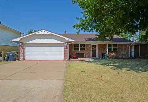 7917 NW 40th St, Bethany, OK 73008