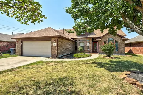 8425 Barkwood Ln, Oklahoma City, OK 73135