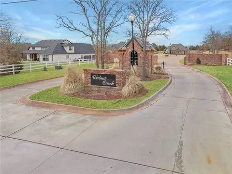 14120 Walnut Rdg, Arcadia, OK 73007