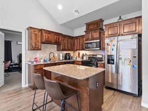 271 Timber Ln, Harrah, OK 73045 photo 9