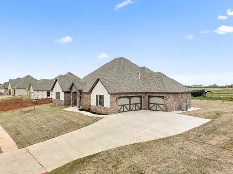 1105 Kimberlin Ln, Tuttle, OK 73089 photo 2
