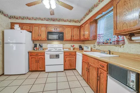 20425 E County Road 1567, Altus, OK 73521 photo 9