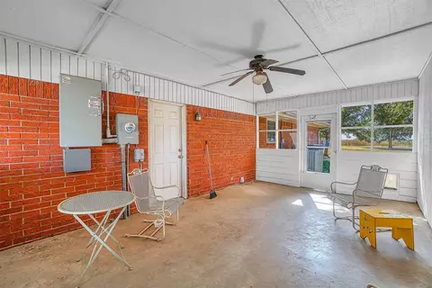 20425 E County Road 1567, Altus, OK 73521 photo 22