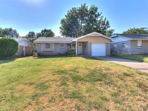 1113 Berwyck Dr, Moore, OK 73160