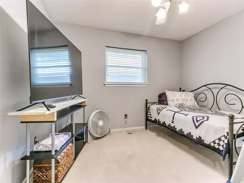 4005 N Riverside Dr, Bethany, OK 73008 photo 18