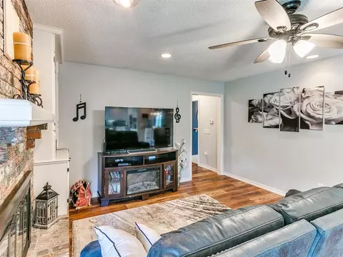 4005 N Riverside Dr, Bethany, OK 73008 photo 7