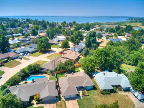 4005 N Riverside Dr, Bethany, OK 73008 photo 36