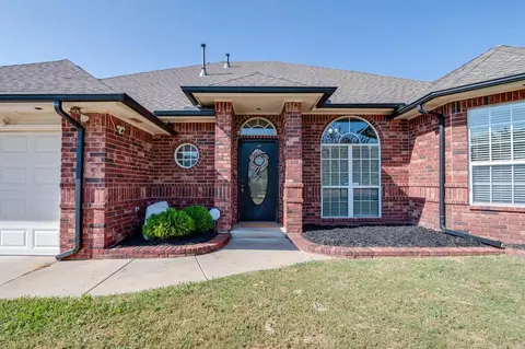 11005 Sheffield St, Midwest City, OK 73130