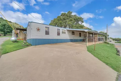 65 Hicks Mtn, Lone Wolf, OK 73655