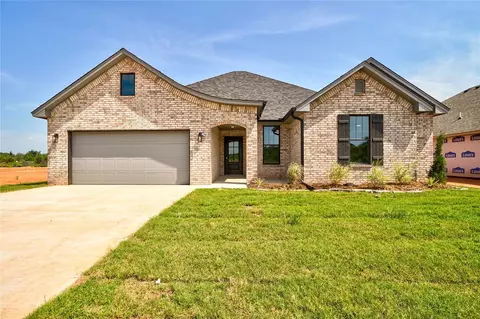 206 Outlander Way, Shawnee, OK 74804