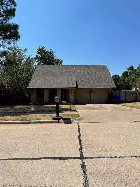 120 Kingsbury Dr, Norman, OK 73072