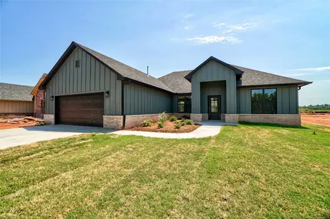 207 Shavano St, Shawnee, OK 74804