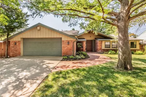 2216 NW 57th St, Oklahoma City, OK 73112