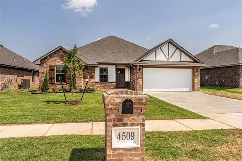 4509 Black Mesa Ln, Yukon, OK 73099