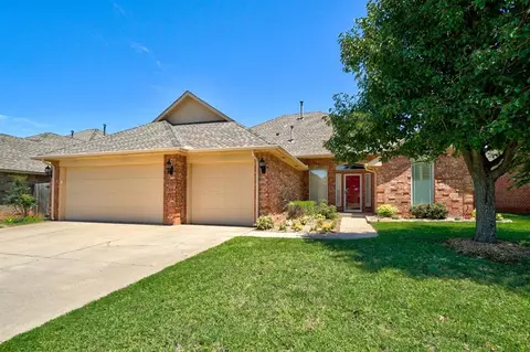 13808 Agate Dr, Yukon, OK 73099