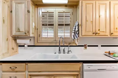 625 E Camelback Rd, Duncan, OK 73533 photo 14