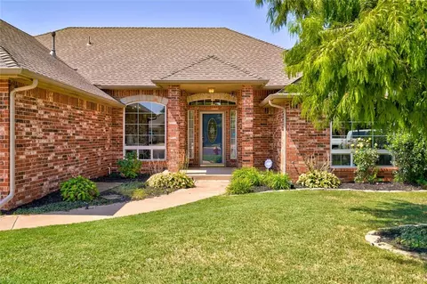 17121 Bedford Dr, Edmond, OK 73012
