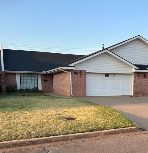 1402 E Proctor, Weatherford, OK 73096