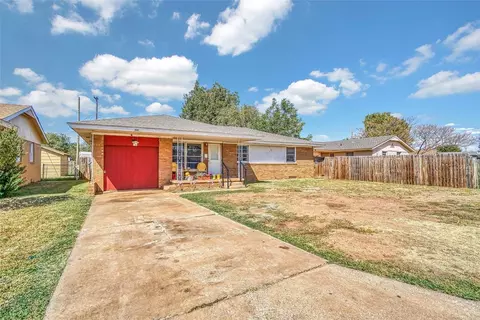 1111 Loyadell St, Altus, OK 73521 photo 2