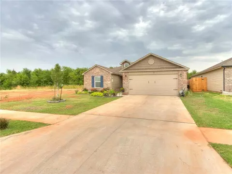 2223 Ridge Way, Chickasha, OK 73018