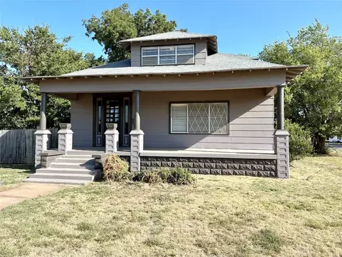 621 E Commerce St, Altus, OK 73521 photo 1