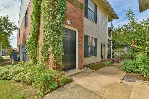 3000 Chautauqua Ave #232, Norman, OK 73072