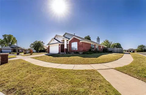 10301 Plymouth Ct, Oklahoma City, OK 73159
