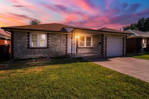 920 SW 50th St, Oklahoma City, OK 73109