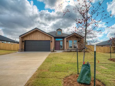 324 Megan Ct, Blanchard, OK 73010
