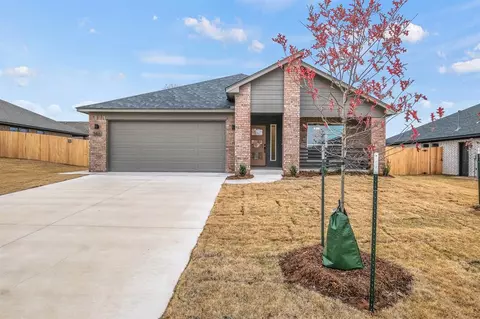 346 Megan Ct, Blanchard, OK 73010
