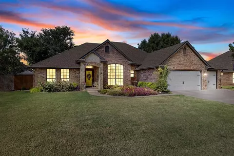 804 Fairfax Ln, El Reno, OK 73036