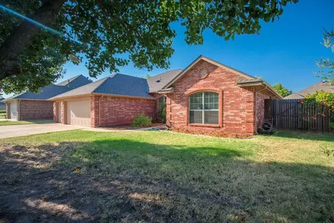 6929 Basswood Canyon Rd, Oklahoma City, OK 73162