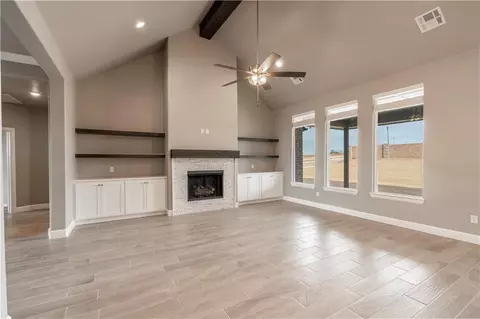 1200 Colonial Ave, Tuttle, OK 73089 photo 4