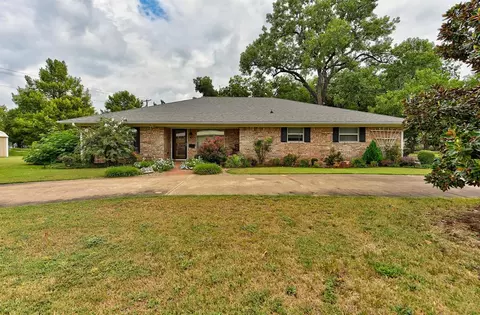 Undisclosed, Pauls Valley, OK 73075