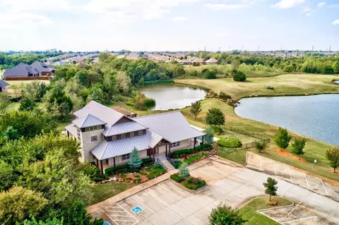 2023 Ithaca Dr, Norman, OK 73071 photo 2
