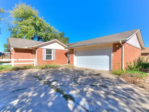 3513 Tiffany Dr, Moore, OK 73160