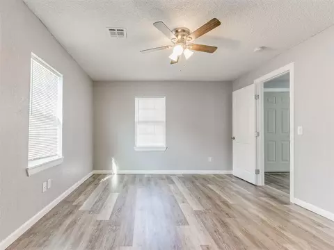 208 S Cimarron Rd, Tuttle, OK 73089 photo 23