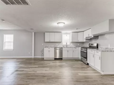 208 S Cimarron Rd, Tuttle, OK 73089 photo 15