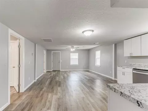 208 S Cimarron Rd, Tuttle, OK 73089 photo 19
