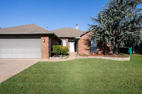 17917 Chestnut Oak Dr, Edmond, OK 73012