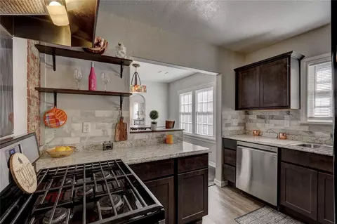 3013 NW 11th St, Oklahoma City, OK 73107