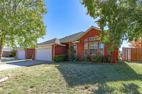 2240 NW 157th St, Edmond, OK 73013