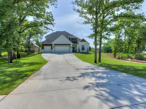 2508 Thunder Canyon Ct, Edmond, OK 73034