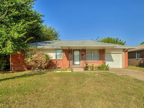 2309 Maple Dr, Midwest City, OK 73110