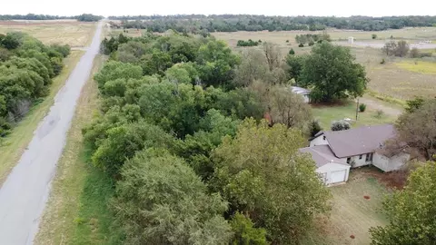 12004 N 2110 Rd, Dill City, OK 73641