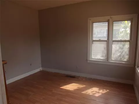 401 E Main St, Tipton, OK 73570 photo 3