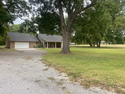 46308 E Hardesty Rd, Shawnee, OK 74801