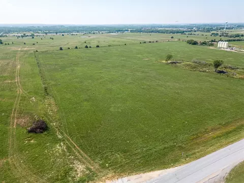 E 62 Highway, Okemah, OK 74859
