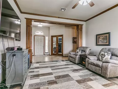 9104 Ians Pl, Moore, OK 73160 photo 14